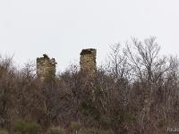 Du côté de Bevons un jour pluvieux d'hiver  Zomm que les vestiges du château de Bevons