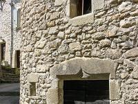 Bourdeaux  Linteau ouvragé