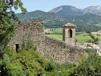 Bourdeaux  Retour dans le quartier de Viale (Partie médiévale de Bourdeau) - Le clocher de l'ancienne église qui sert aujourd'hui de salle d'exposition
