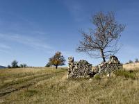 Cabanons  Cabanon sur la route de Sisteron à Saint-Geniez