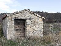 Cabanons  Châteauneuf-Val-St-Donat -  Autre cabanon en bordure de chemin