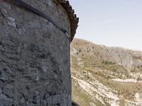 Chapelle de Dromon - Saint Geniez  Vue sur le mur de l'abside à l'Est