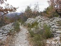 Chapelle Saint-Pons - XIIe  Vue sur le sentier 1/3