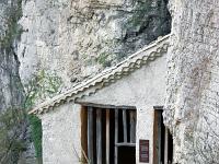 Chapelle Saint-Pons - XIIe  Entrée Ouest de la chapelle