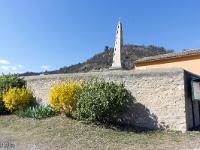 Chapelle Saint Christol commune de Mirabeau  Vue sur la face Sud