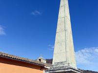 Chapelle Saint Christol commune de Mirabeau  L'obélix dit du choléra (voir les explication vignette 2 en début de galerie)