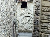 Châtillon En Diois - Drôme  Ruelle donnant sur la Montée du Tricot en bas ...