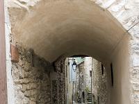 Châtillon En Diois - Drôme  Passage couvert ...