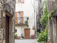 Châtillon En Diois - Drôme  Carrefour de deux ruelles ...