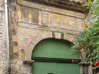Châtillon En Diois - Drôme  Porte cochère ornée sur le dessus ...
