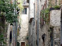 Châtillon En Diois - Drôme  Autre ruelle. C'est un vrai labyrinthe ! ...