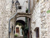 Châtillon En Diois - Drôme  Passage couvert ...