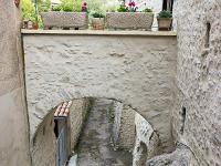 Châtillon En Diois - Drôme  Ruelle (Viol du fossé) au pied de ce qui fut le rempart Sud du village ...