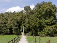 Croix  Monastère bénédictin de Ganagobie - Cimetière actuel des moines au Nord du monastère