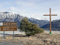 Croix  En redescendant vers la vallée de l'Ubaye via la D954 depuis Le-Sauze-du-Lac à l'Est du lac de Serres-Ponçon