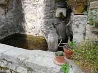 Fontaines, sources et lavoirs  A Brantes (Vaucluse)
