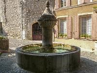 Fontaines, sources et lavoirs  A Vaison-la-Romaine (Vaucluse)