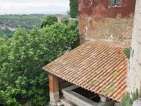 Fontaines, sources et lavoirs  A Venasque (Vaucluse)