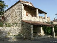 Fontaines, sources et lavoirs  A Cruis (Alpes de Haute Provence)