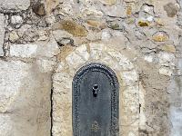 Fontaines, sources et lavoirs  A Sisteron quartier de la Coste (Alpes de Haute Provence)