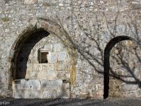 Fontaines, sources et lavoirs  A Sisteron quartier de la Baume (Alpes de Haute Provence)