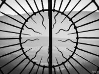 Forcalquier - ND de Provence (1875)  Sculpture de métal (détail)