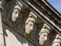 Forcalquier - ND de Provence (1875)  Détails sur une des façades