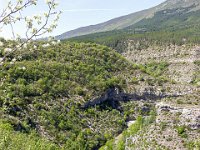 Gorges de la Méouge - Tour Pierre Grosse  Vue vers l'Ouest sur les gorges ...
