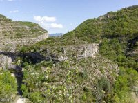 Gorges de la Méouge - Tour Pierre Grosse  Le Banc du Bouc (Ouest). Ici se trouvais jadis le 1er cimetière de Pomet, et bien avant, un oppidum ...