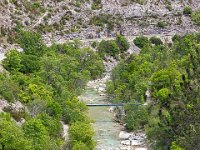 Méouge - 26/04/2026  La passerelle qui permet de passer sur la rive gauche de la Méouge ...