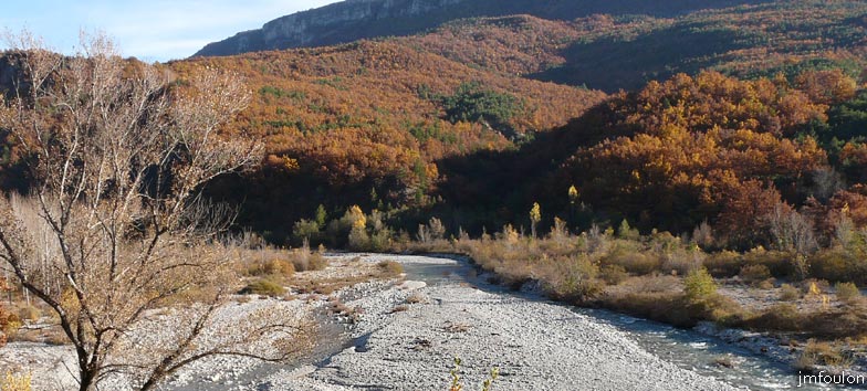 val-jabron-14web.jpg - Jabron - Le lit  au niveau de Bevons