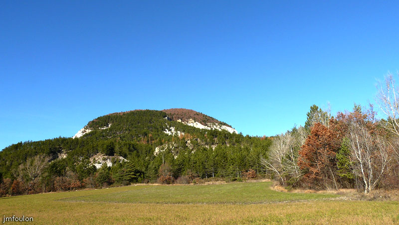 val-meouge-08web.jpg - Méouge - Vue vers le nord-ouest quelques kilomètres avant Séderon