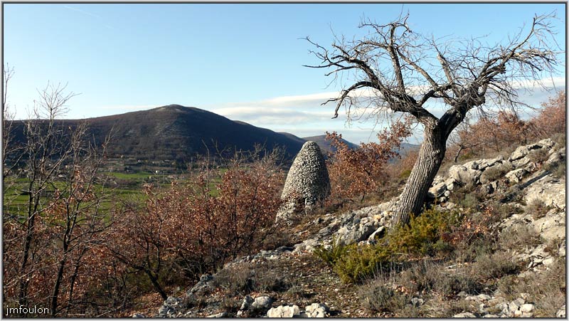 borie-banon-19web.jpg - La borie la plus au sud en forme d'obus