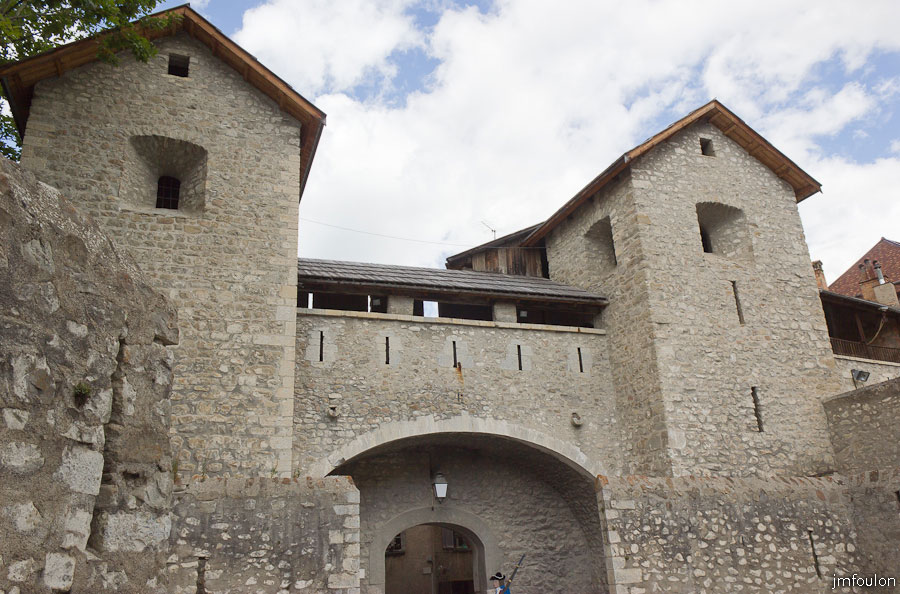 colmars-014.jpg - Colmars-les-Alpes - Porte de France - Intérieur de la première enceinte.