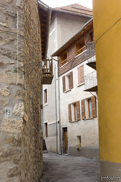 colmars-078.jpg - Colmars-les-Alpes - Rue de l'Hospice.