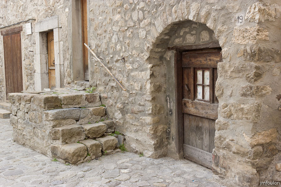 colmars-079.jpg - Colmars-les-Alpes - Place des Lavandières