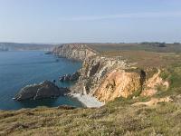De la pointe de Dinan au Cap  de la Chèvre  Vue vers la pointe de Dinan