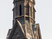Visite de la ville de Gap (Hautes Alpes)  Petit clocheton en bois derrière l'église du Centre Diocésain Pape François 2/2