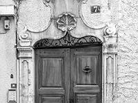 Gap  Sans doute l'une des plus belle portes du centre ancien