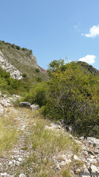 castellas-25web.jpg - Vue de même endroit, mais vers l'Est ou nous nous dirigeons
