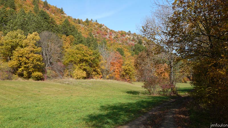 aqueduc-sagnieres-02web.jpg - Le chemin qui longe le Torrent