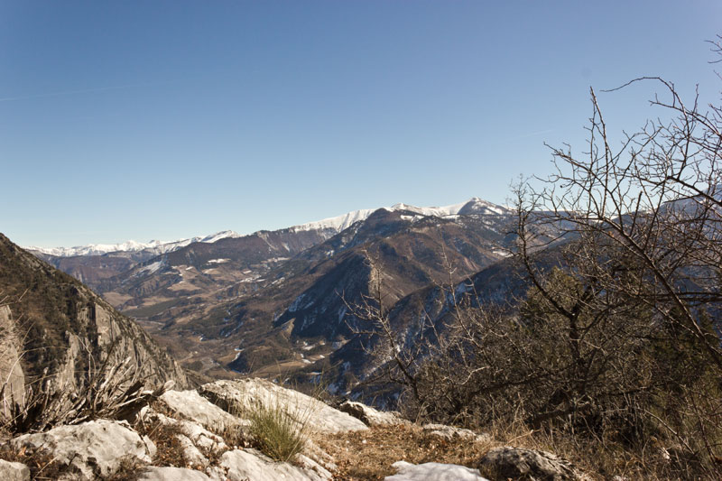 st-amand-28web.jpg - Vue vers l'Est et la montagne de Val Haut (2032 m à Tête Grosse)