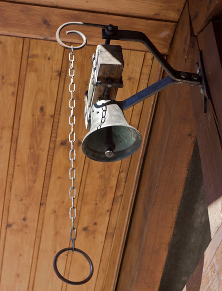 st-amand-33web.jpg - La chapelle Saint Amand. La cloche