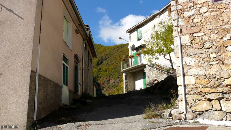 clamensane-06web.jpg - Allons donc le visiter !