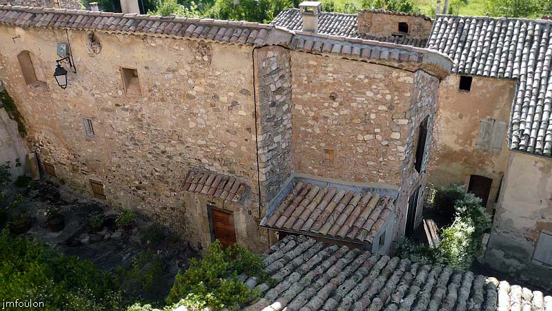 le-caire-45web.jpg - La ruelle et la maison que nous avons vus précédemment depuis l'église Saint-Michel (Est)