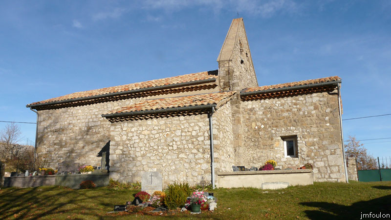 valavoire-eglise-09web.jpg - Eglise Saint-Pancrace - Façades Sud depuis le cimetière