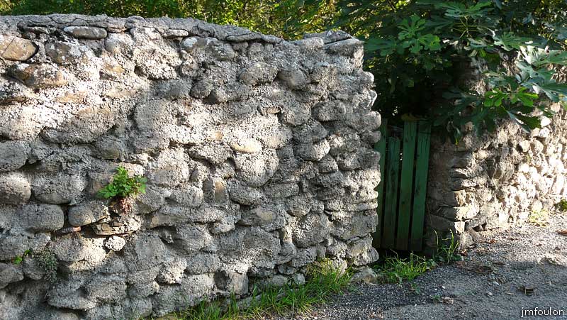 vaumeilh-45web.jpg - Murets des jardins