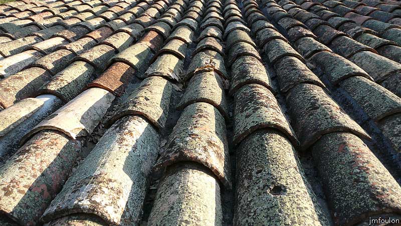 vaumeilh-61web.jpg - Vue sur les toits !