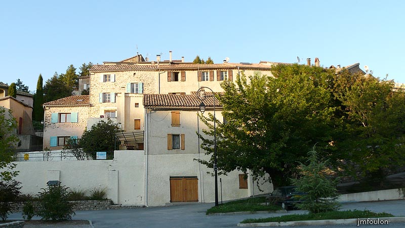 vaumeilh-73web.jpg - Vue sur le village depuis l'église
