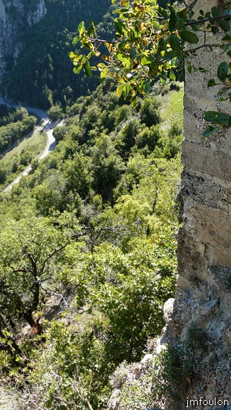la-batie-41web.jpg - Vue sur le fond de la vallée depuis l'angle Sud/Est